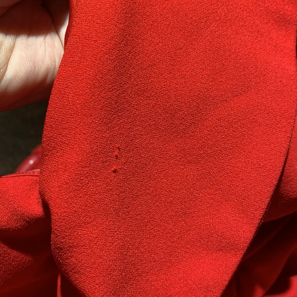Lulu’s long red dress with lining zippered back size S - Picture 8 of 8